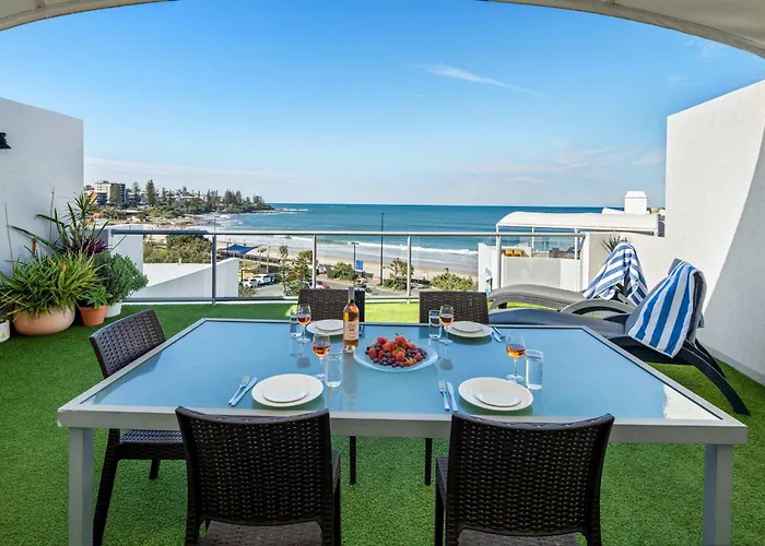 Top Floor Unit With Private Rooftop Terrace